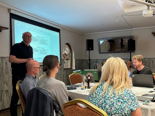 Thomas Heidemann während seines Rückblicks auf das Jahr 2024